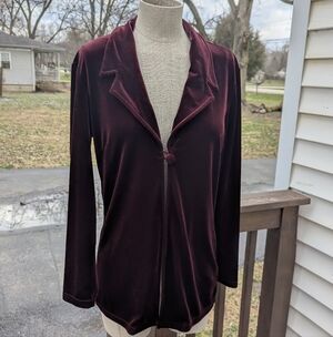 Jacqueline Ferrar Vintage Velvet Open Top Blazer